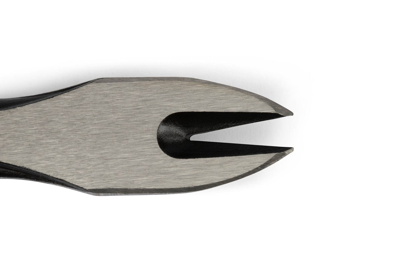 Close-up of the sharp, angled jaws of the MARU Japanese Mokuba Cats Paw Nail Puller with a metallic finish, resembling diagonal cutting pliers, displayed on a white background to highlight its precision design.